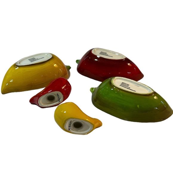 Collection of Hot Pepper Ceramic Dishes and Salt and Pepper Shakers - Picture 9 of 9